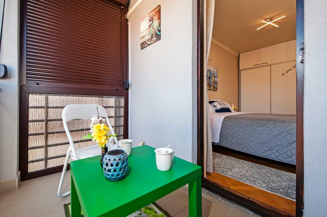 Апартаменты Apartman Bellana Ровинь Экстерьер фото